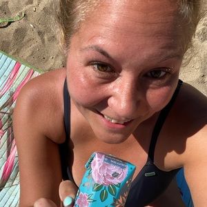 Meet your Posher, Allison